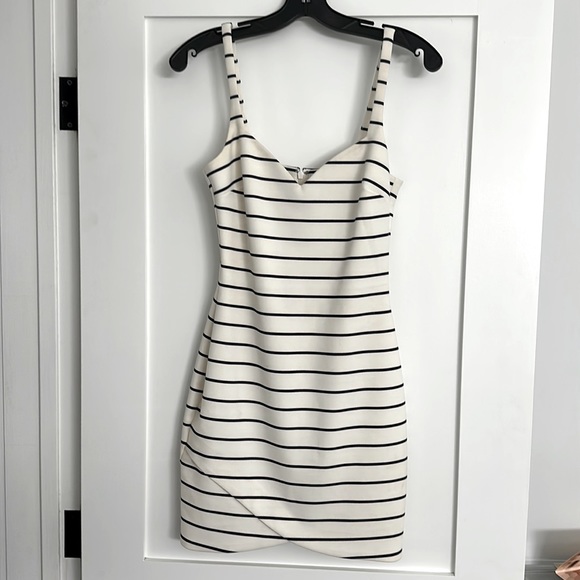 NWOT LIKELY Striped dress - Picture 3 of 9